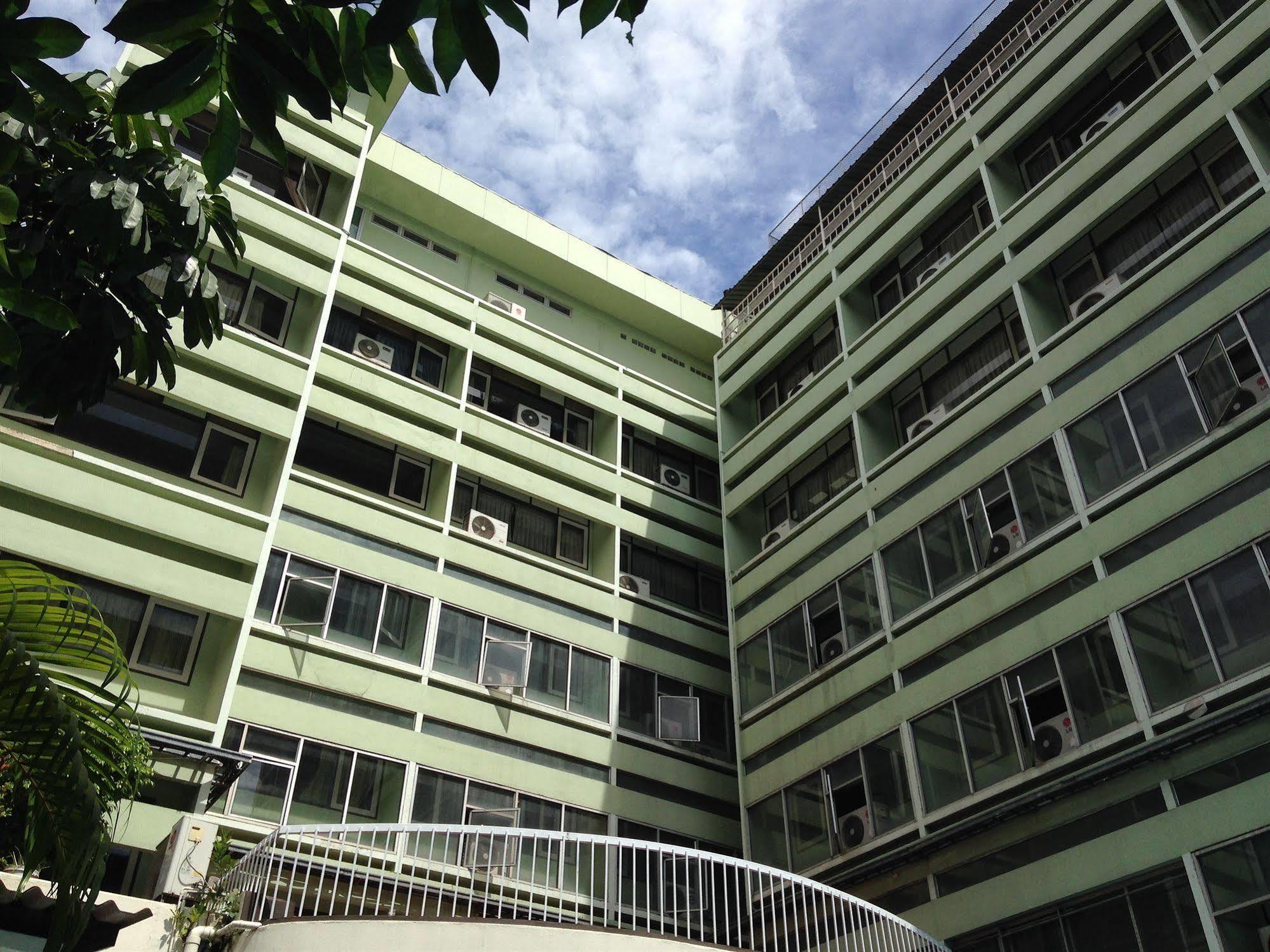Florida Hotel Bangkok Exterior photo